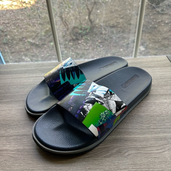 Men\'s New Robert Graham slides size 13 main image 8